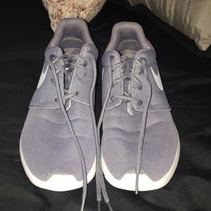 Grey Nike Roshes